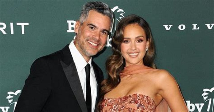 Greg Warren Net Worth, Age, Height, Bio, Birthday, Wiki!