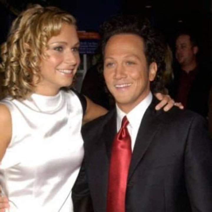 Helena Schneider- Meet Rob Schneider Second Wife