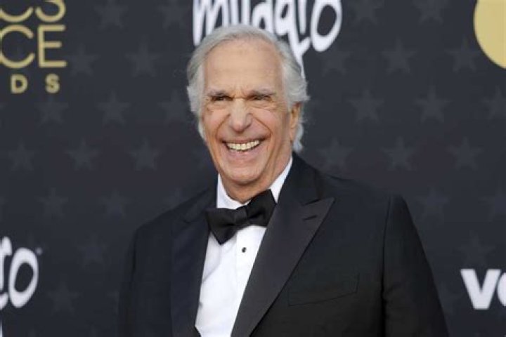 Henry Winkler Net Worth, Age, Height, Bio, Birthday, Wiki!