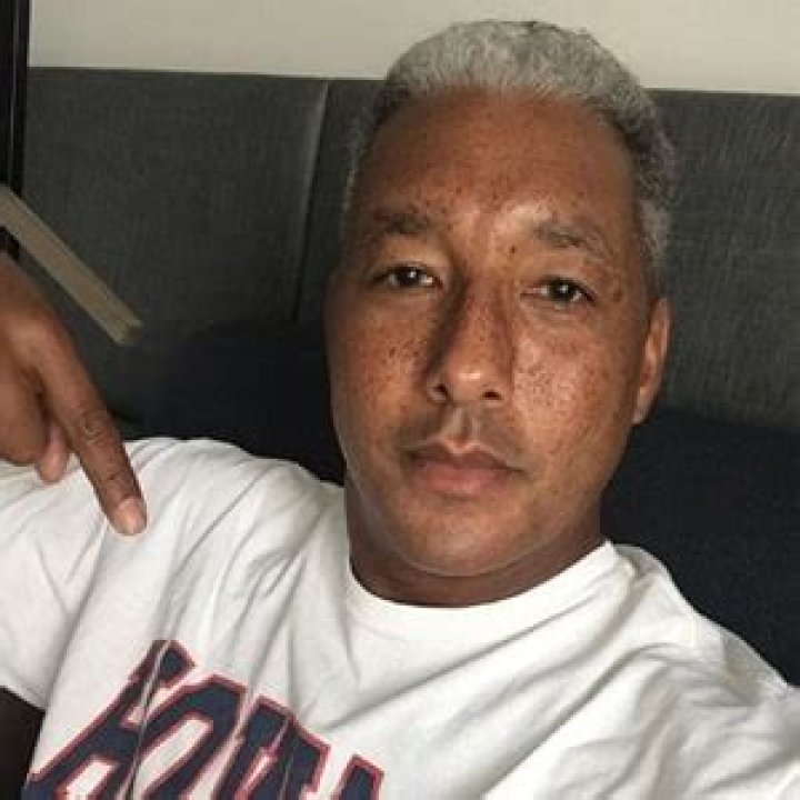 How Tall Is Steve Wyche? His Wife, Parents, Bio, College, Height, Facts