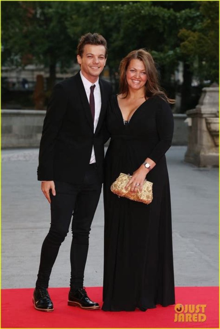 How to donate to charity in honor of Johannah Deakin, Louis Tomlinson's mum