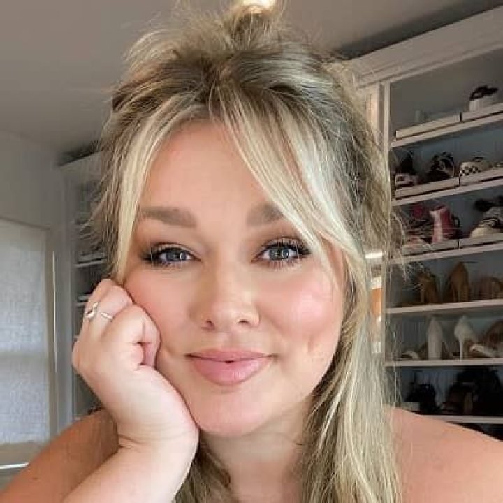 Hunter McGrady- Biography, Age, Height, Net Worth, Husband, Ethnicity