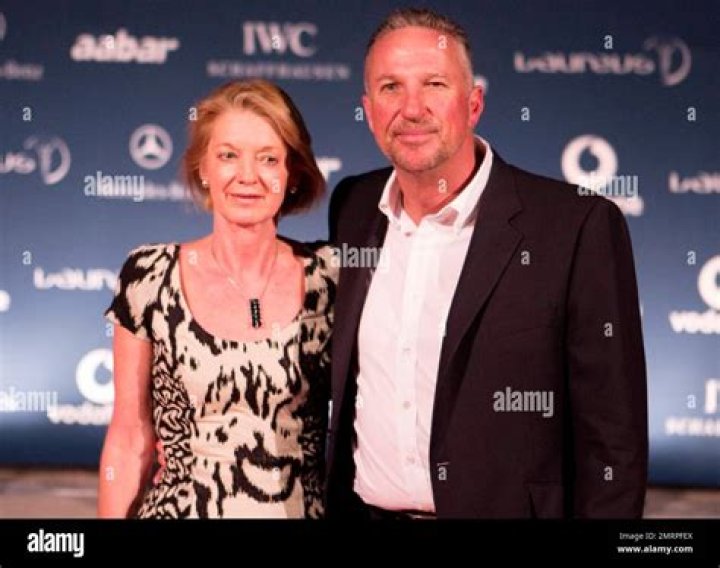 Ian Botham- Age, Height, Wife, Net Worth, Ethnicity
