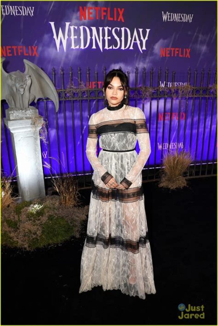 Is Maddie Ziegler A Gay Person? Relationship And Dating Background