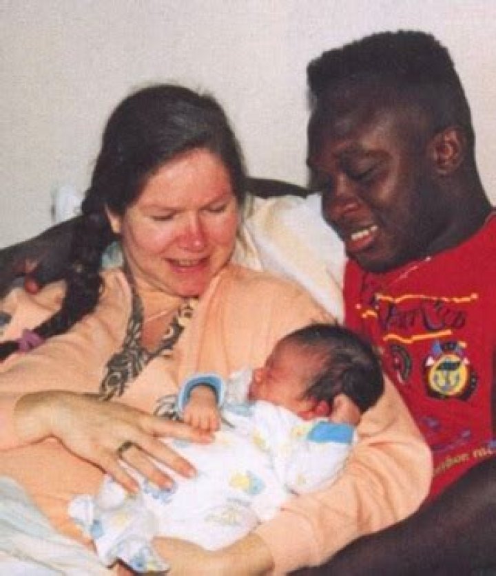Is Memphis Depay A Christian Or A Muslim? Meet Cora Schensema