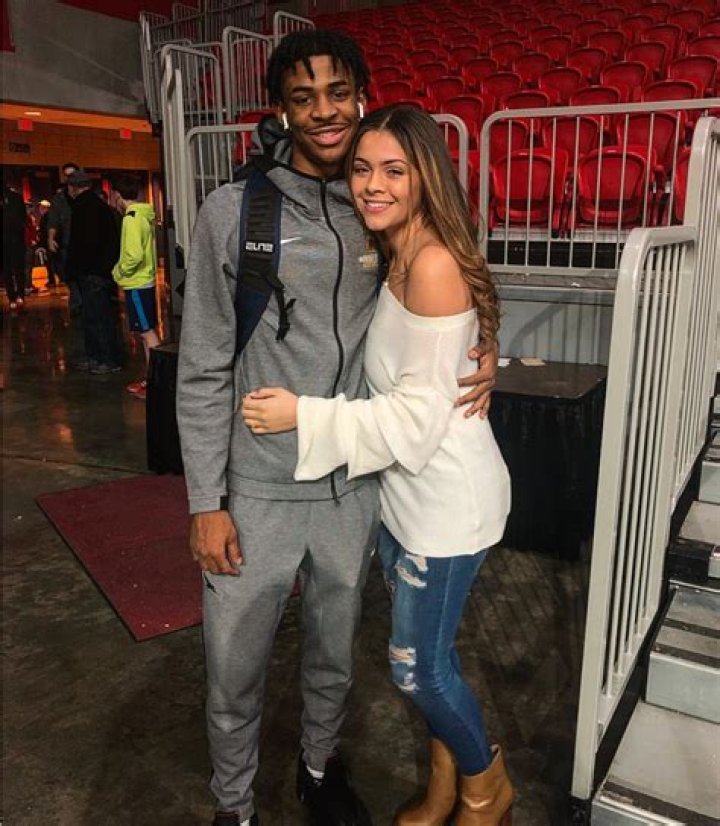 Ja Morant- Biography, Age, Height, Net Worth, Family, Girlfriend