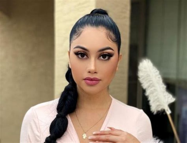 Jailyne Ojeda Addresses The Controversy Surrounding Her Plastic Surgery.
