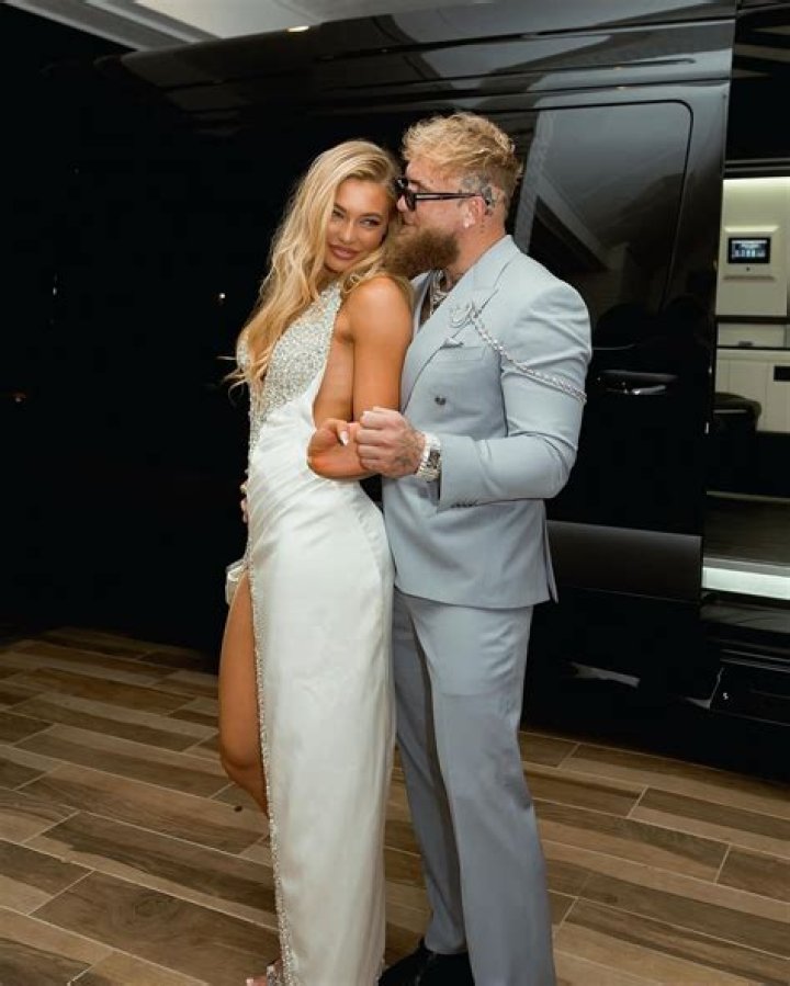 Jake Thomas’s Girlfriend: Who is Jake Thomas Dating?