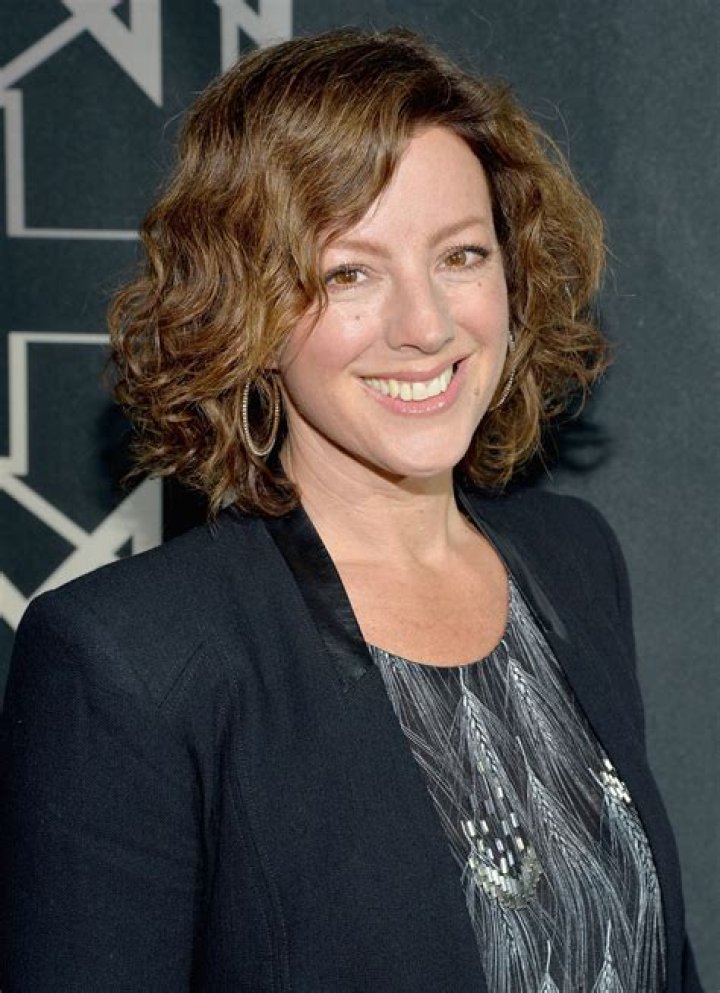 Janet McLachlan Net Worth 2024, Age, Height, Bio, Birthday, Wiki!