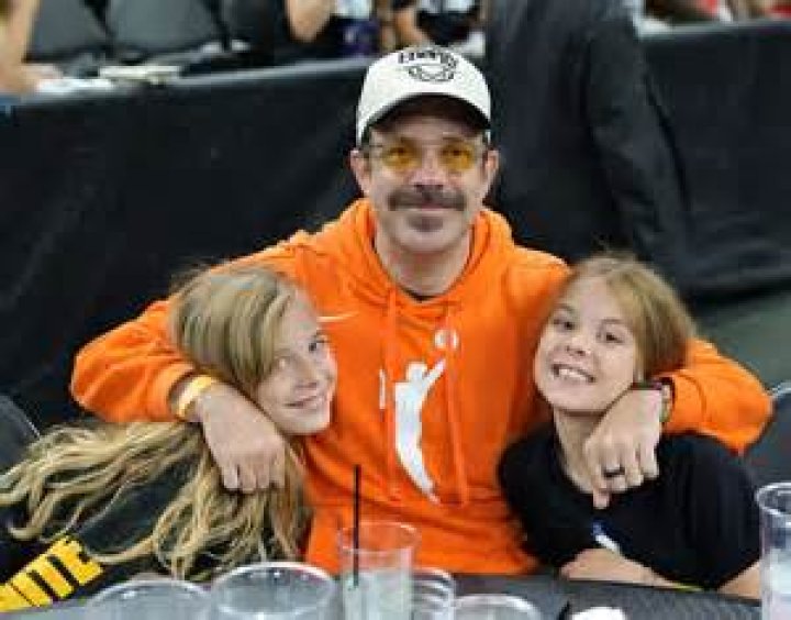 Jason Sudeikis Son: Otis Sudeikis Wiki, Biography, Age, Birthday, Instagram.