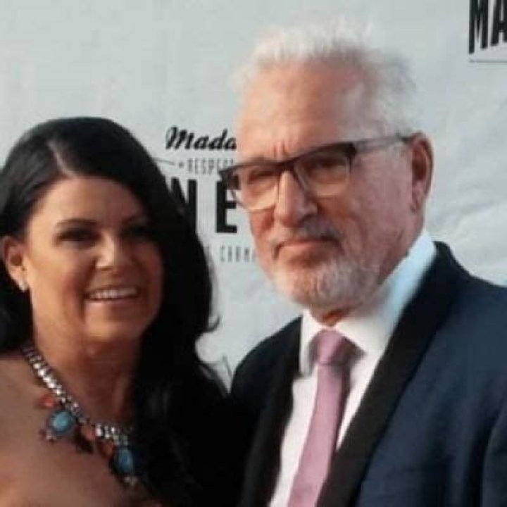 Jaye Sousoures Wiki, Age, Net Worth, Ethnicity, Husband, Height, Career