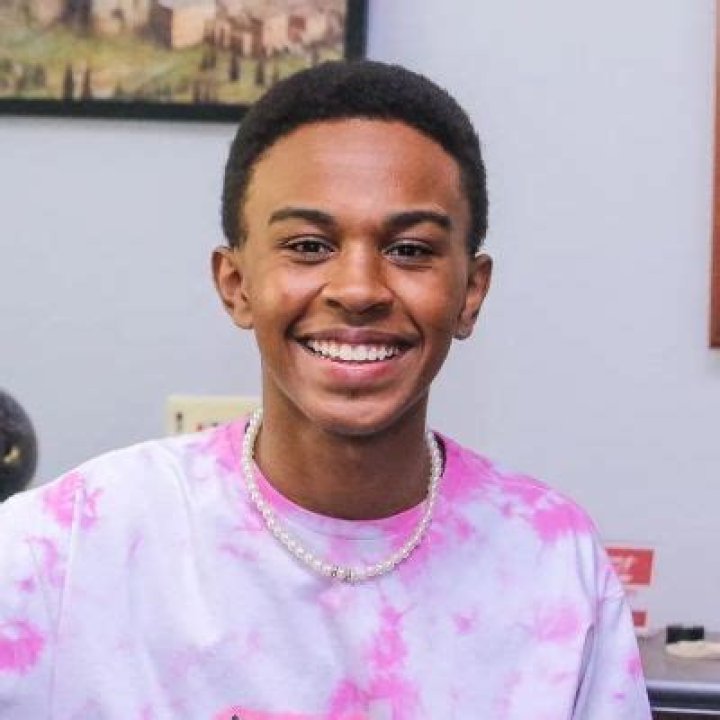 Jean Paulo Campos- Wiki, Age, Height, Net Worth, Girlfriend, Ethnicity