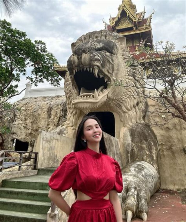 Jela Cuenca Biography: Age, Net Worth, Instagram, Spouse, Height, Wiki, Parents, Siblings, Movies