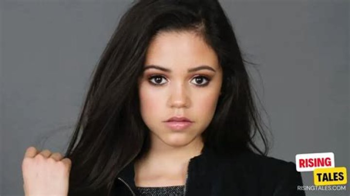 Jenna- Age, Net Worth, Height, Boyfriend, Career, Ethnicity