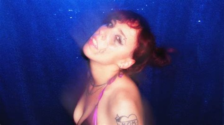 Jenny Alien Drops Debut Album ‘Massive Love Bangers’