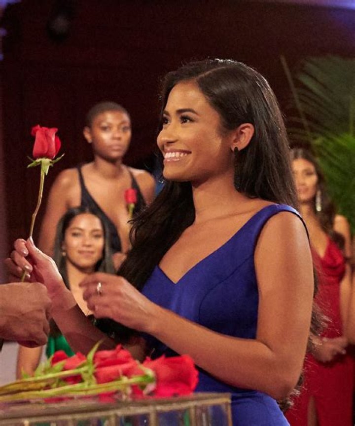 Jessenia Cruz Discussed Her Emotional Experience In “Bachelor in Paradise”
