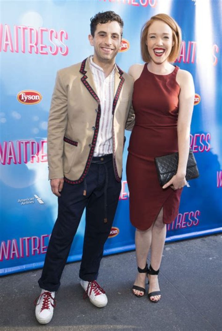 Jessica Keenan Wynn’s Boyfriend: Who is Jessica Keenan Wynn Dating?