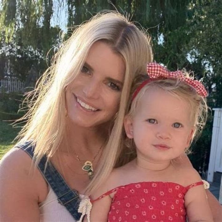 Jessica Simpson Announces Baby News
