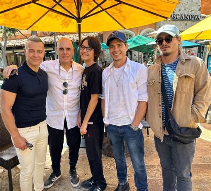 Joey Lawrence Parents Donna And Joseph Lawrence Sr | Siblings And Family Tree