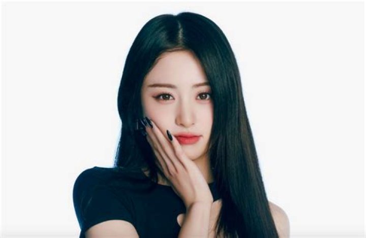 John Huh Net Worth, Age, Height, Bio, Birthday, Wiki!