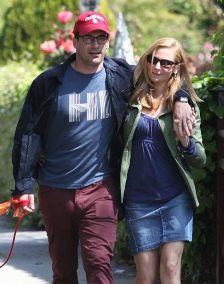 Jon Hamm’s Mad Men Sex Scenes Feel Better Than The Real Thing Says His Mistress, Linda Cardellini (VIDEO)