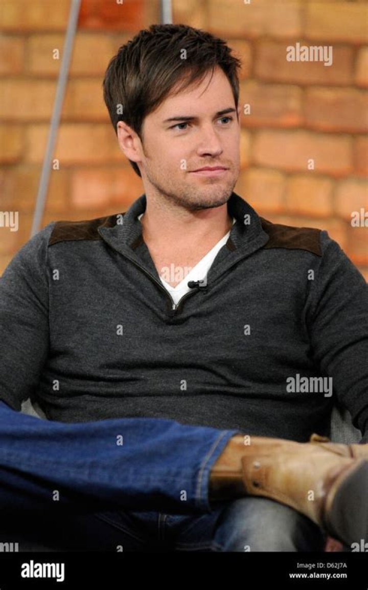 Jonathan Patrick Moore Net Worth, Age, Height, Bio, Birthday, Wiki!