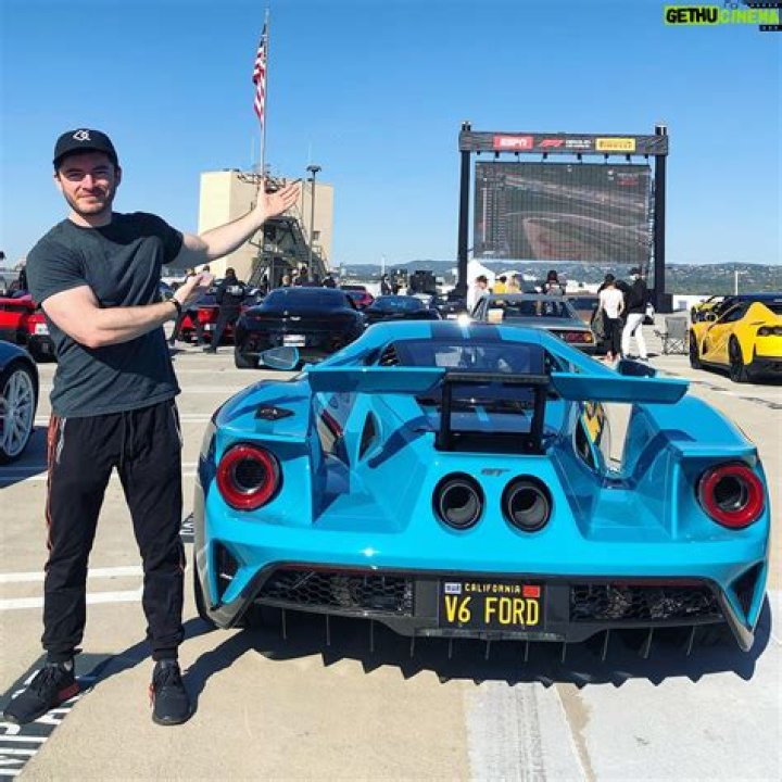 Jordan Maron- Wiki, Age, Girlfriend, Ethnicity, Net Worth, Height