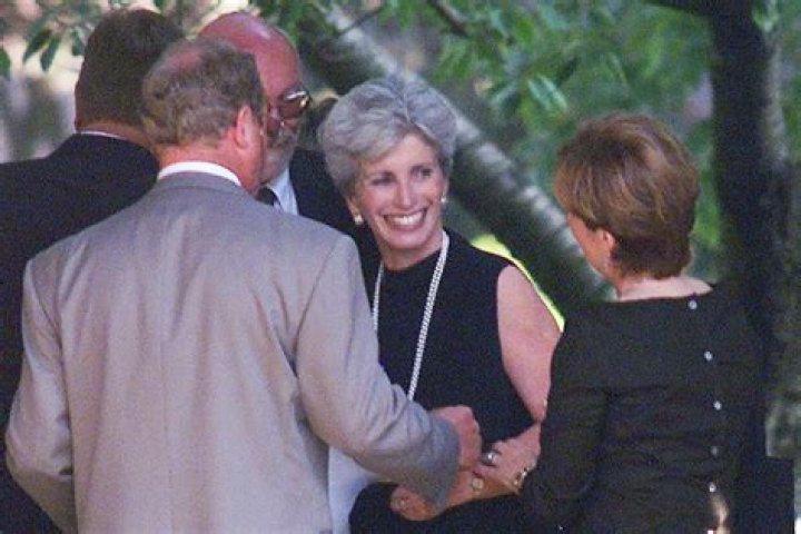 Josie Bissett | Parents, Mother Linda Bissett And Father, Family