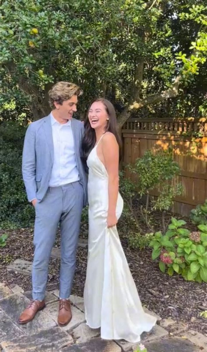 Julia Jer’s Girlfriend: Who is Julia Jer Dating?