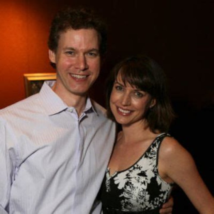 Julie Ann Emery’s Husband: Who is Julie Ann Emery Dating?