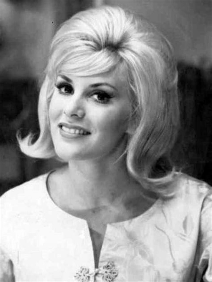 June Wilkinson Net Worth, Age, Height, Bio, Birthday, Wiki!