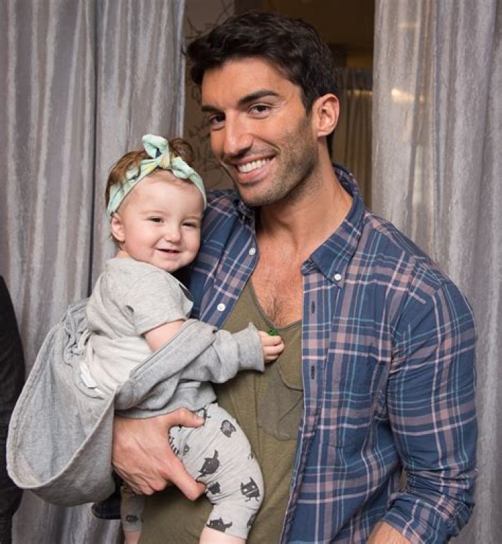 Justin Baldoni – Ethnicity, Wife & Family