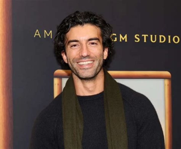 Justin Baldoni Net Worth, Age, Height, Bio, Birthday, Wiki!