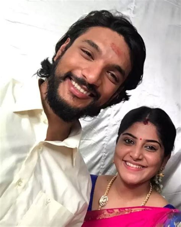 Karthik Raj’s Girlfriend: Who is Karthik Raj Dating?