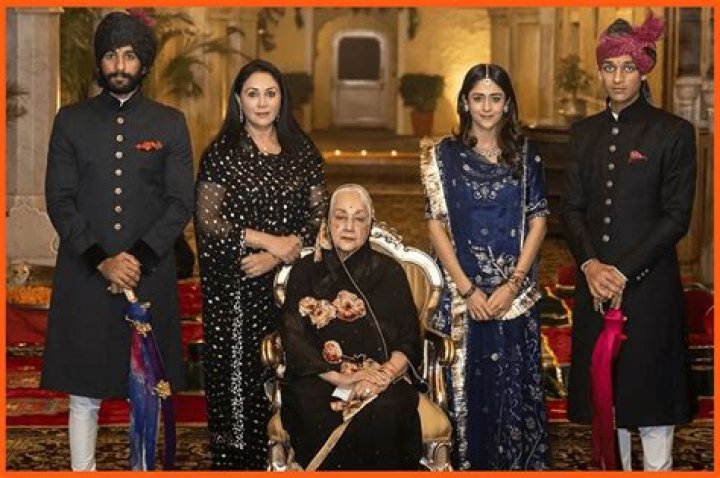 Kate Brown | Husband, Kids, Family And Net Worth