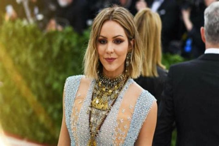 Katharine Houghton Net Worth, Age, Height, Bio, Birthday, Wiki!