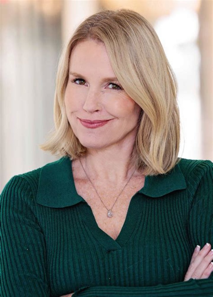 Kelly Collins Lintz Net Worth 2024, Age, Height, Bio, Birthday, Wiki!