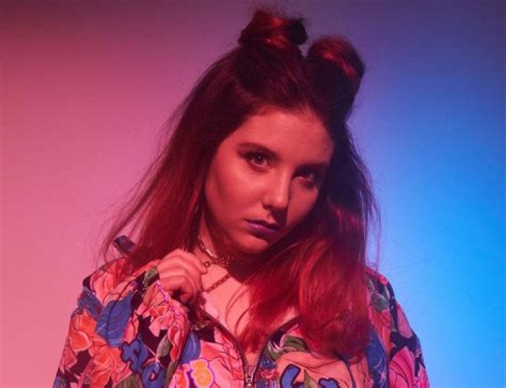 Kelsey Coleman Talks About Her New Single, "Break Mine"