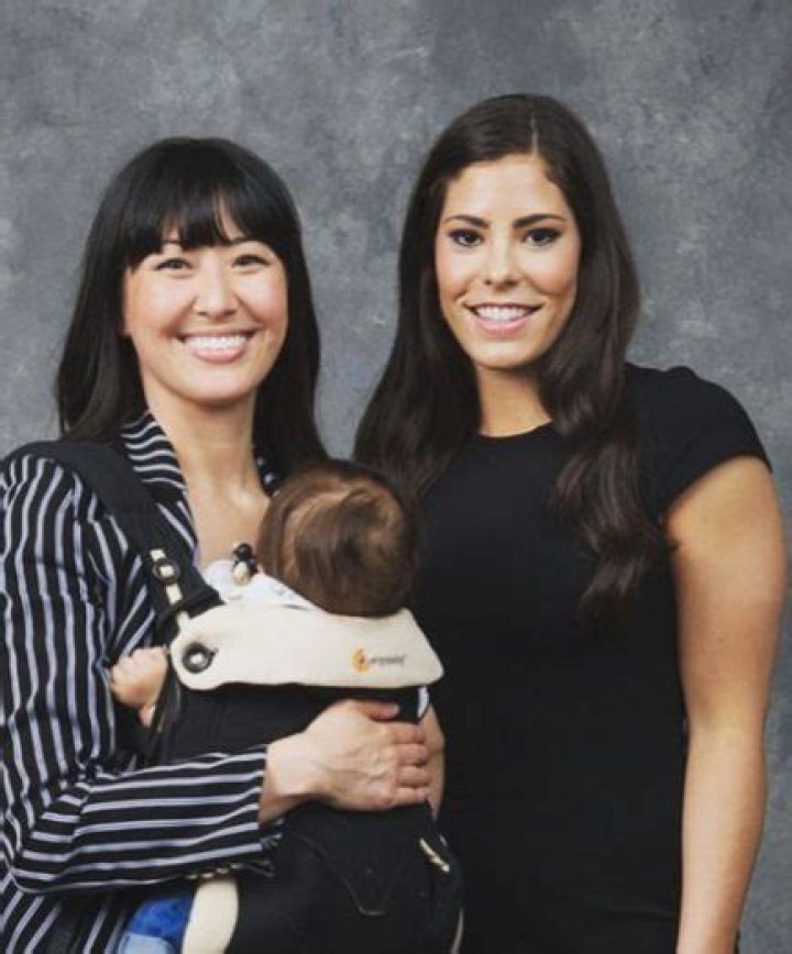 Kelsey Plum Bio, Wiki, Age, Height, Parents, Husband, Trophy, Salary, and Net Worth