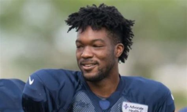 Know About Leonard Floyd; NFL, Age, Girlfriend, Contract, Salary, Height