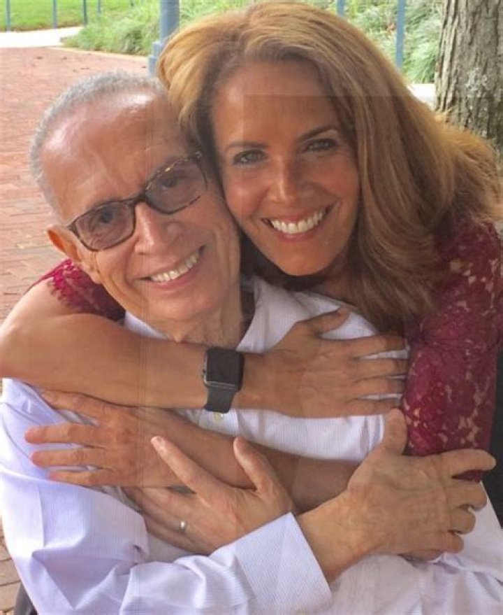 Know About Suzanne Malveaux; Partner, CNN, Parents, Father, Child