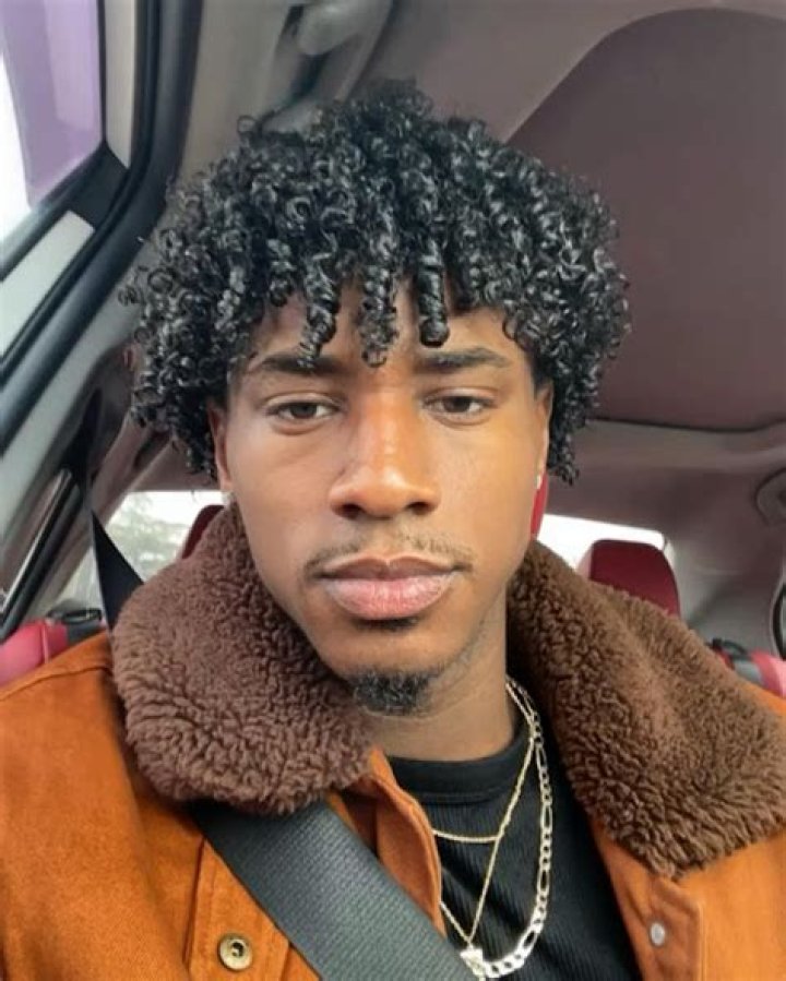 Koby Lomax Height, Weight, Net Worth, Age, Birthday, Wikipedia, Who, Instagram, Biography