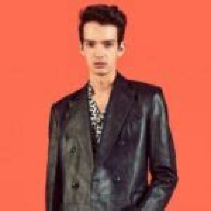 Kodi Smit-McPhee Wiki; Gay, Height, Movies, Net Worth, Age, Family, Dating, Facts