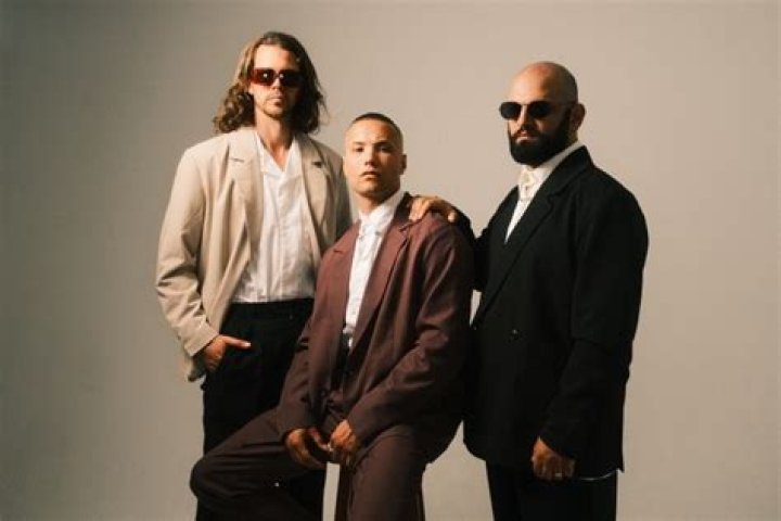 KRANKk Teams Up with Ragga Twins on New Single “THINK”