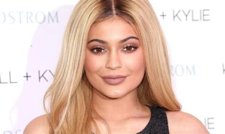 Kylie Jenner is Obsessed With This Trend Again