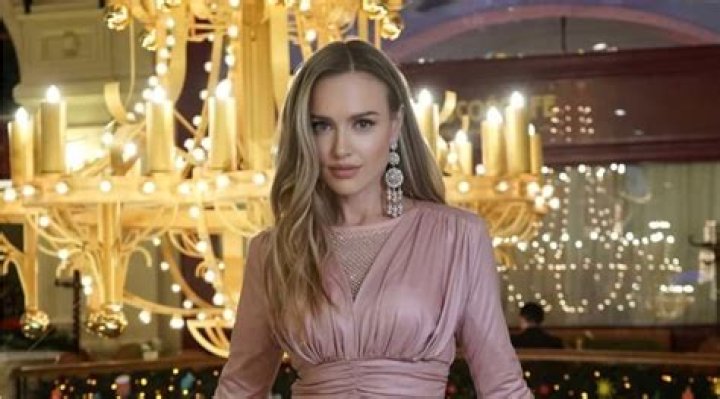 Lana Shi Net Worth, Age, Height, Bio, Birthday, Wiki!