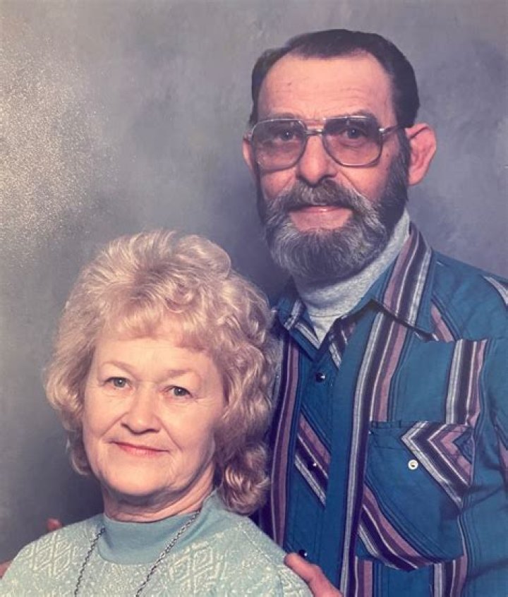 Larry The Cable Guy Wife, Sister, Family, Wiki, Real Name, Net Worth, House