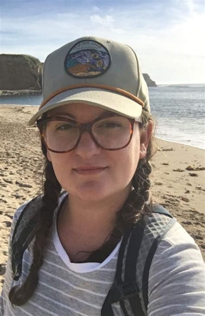 Laura Fries Biography: Age, Net Worth, Instagram, Spouse, Height, Wiki, Parents, Siblings, Movies