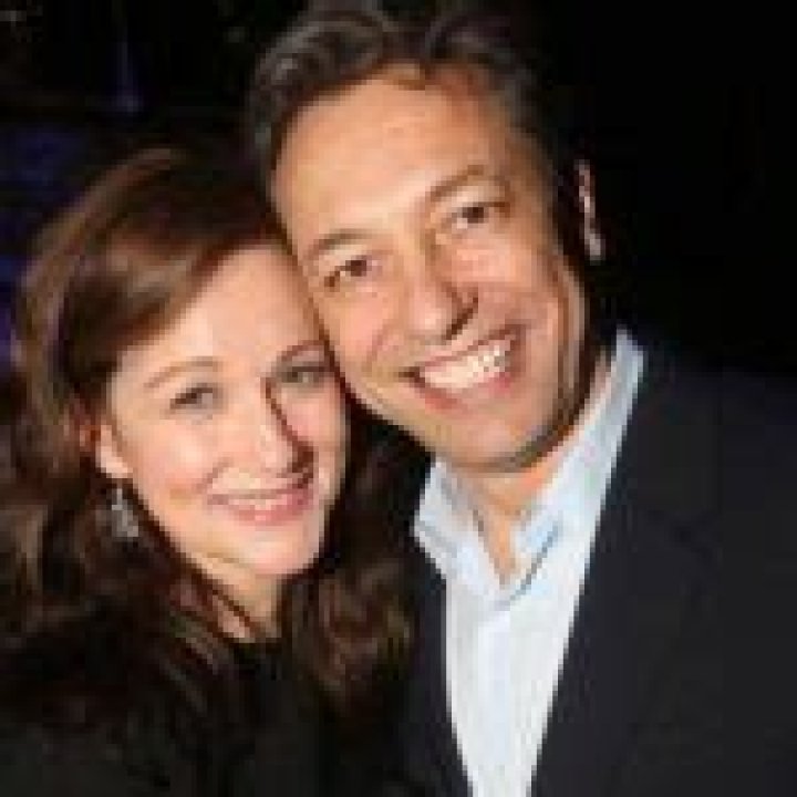 Laura Linney And Her Husband’s Love Story