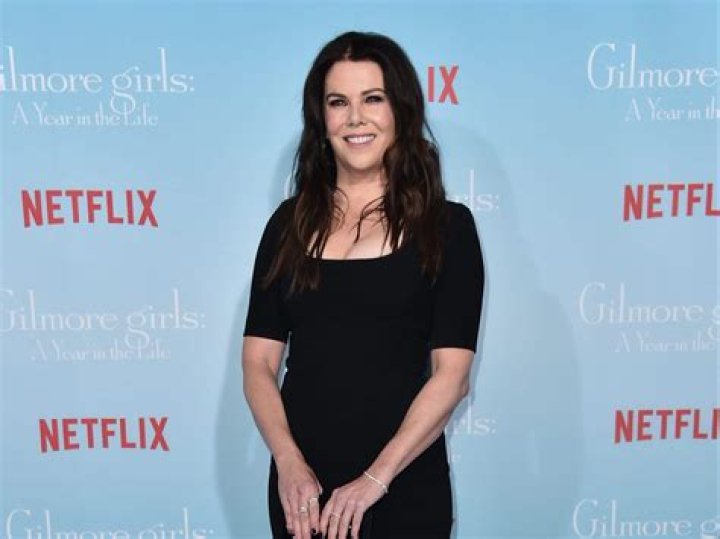 Lauren Graham- Bio, Wiki, Age, Height, Net Worth, Relationship, Career